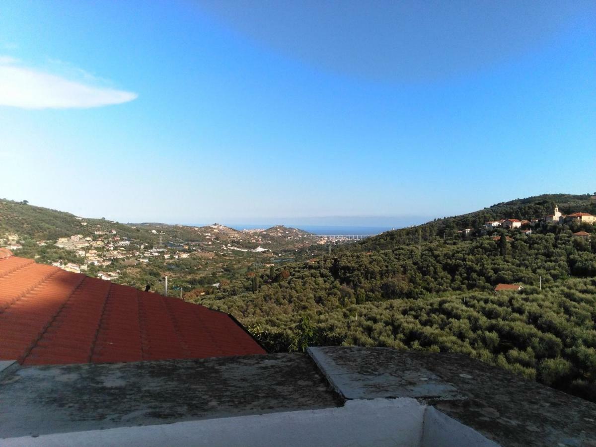 Lovely Renovated Apartment Near Dolcedo Esterno foto